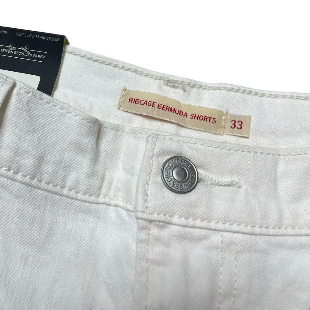 Levis ribcage bermuda